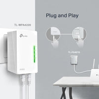 PowerLine адаптер TP-Link TL-WPA4220 AV600 WiFi удължител Starter Kit